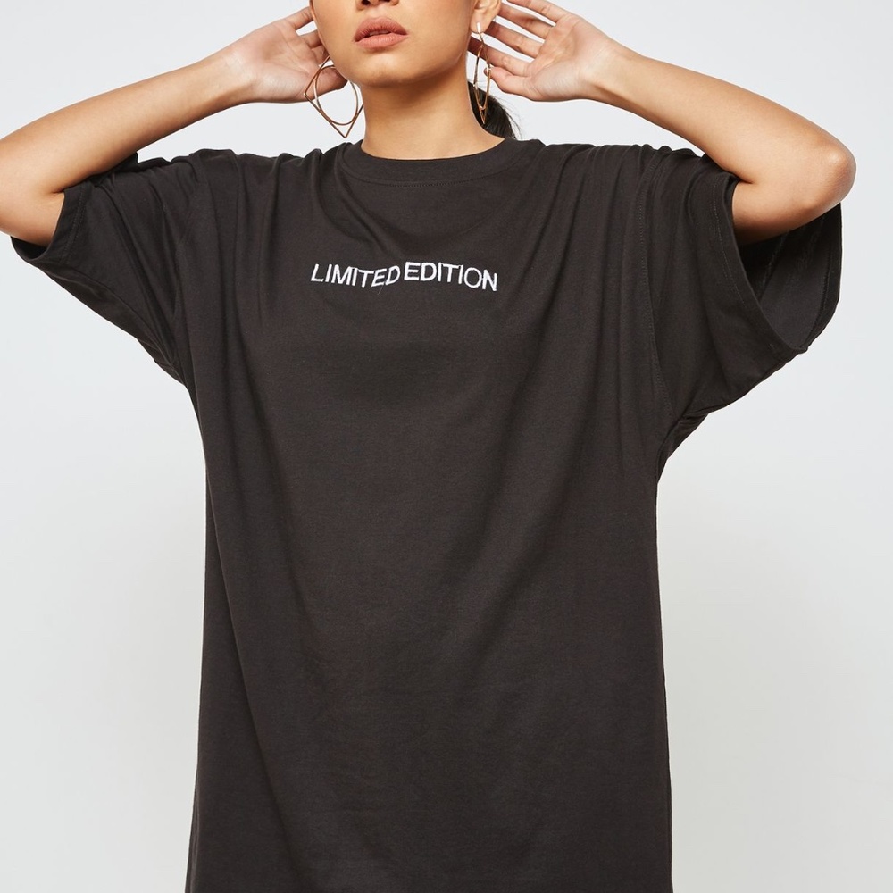 Oversized Limited Edition T-shirt Dress Black